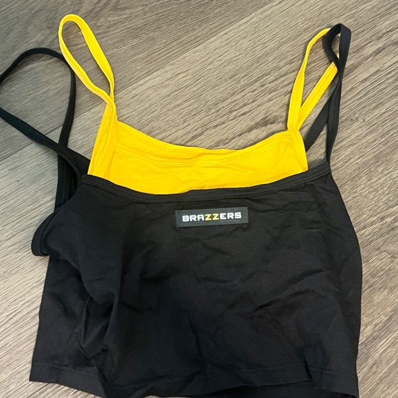 Brazzers Crop Cami (RARE!) - Picture 6 of 7